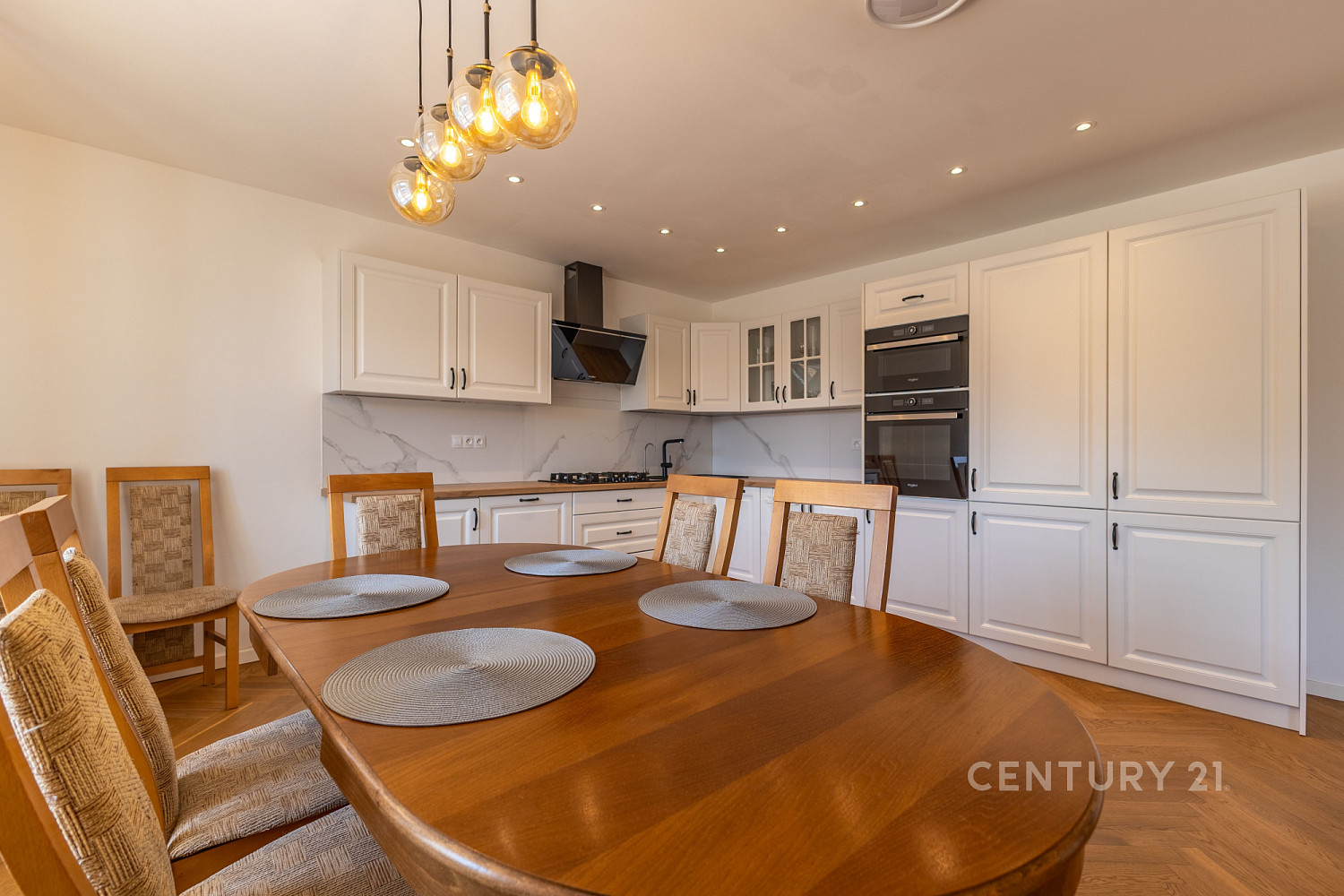 Prodej domu 180 m² s pozemkem 378 m² – fotografie 3