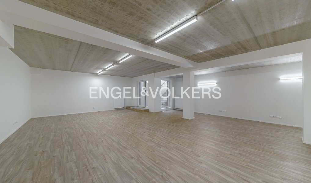 Pronájem kanceláře 136 m², Praha – náhled fotky 3