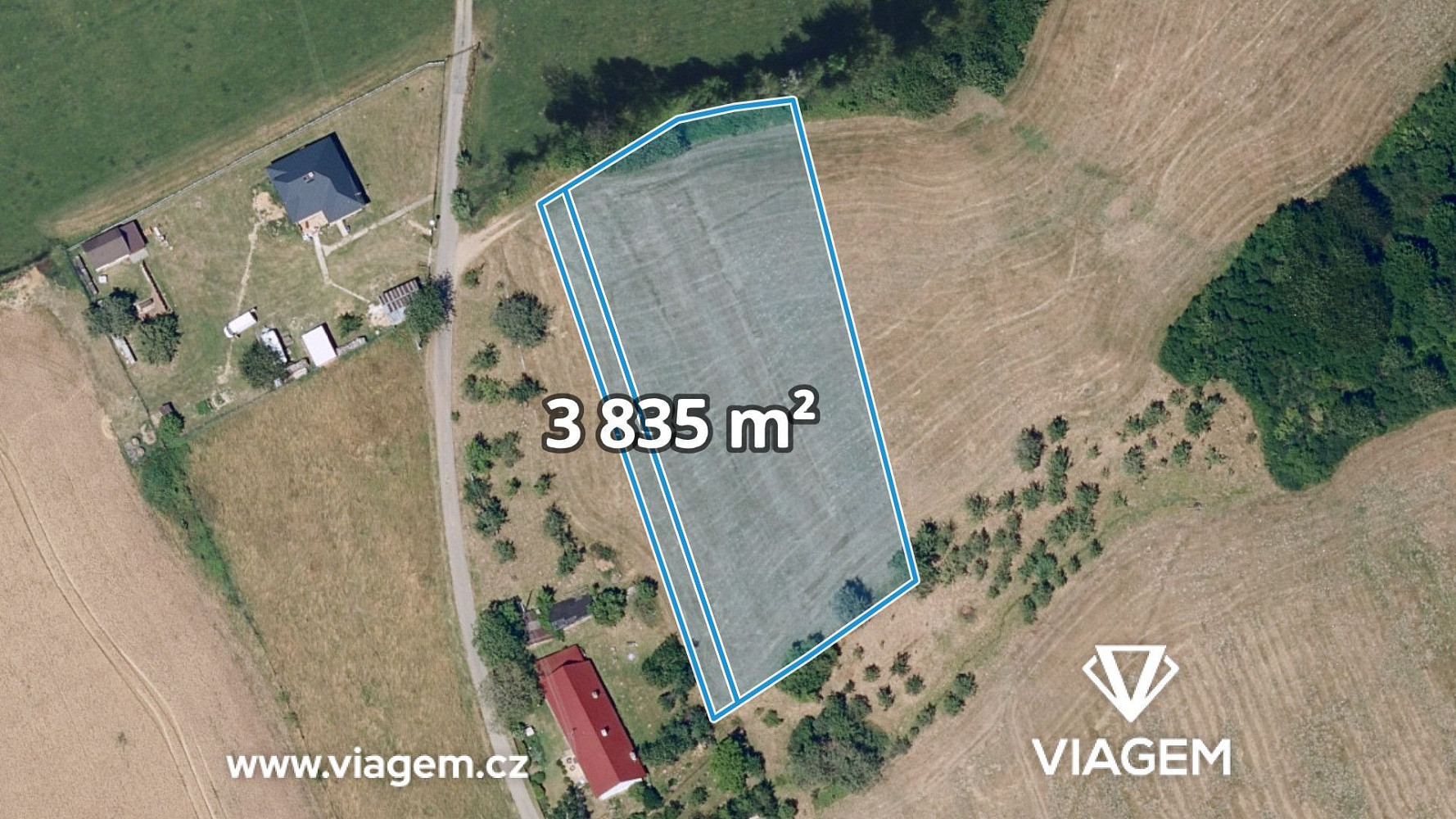 Prodej pole 1 438 m²