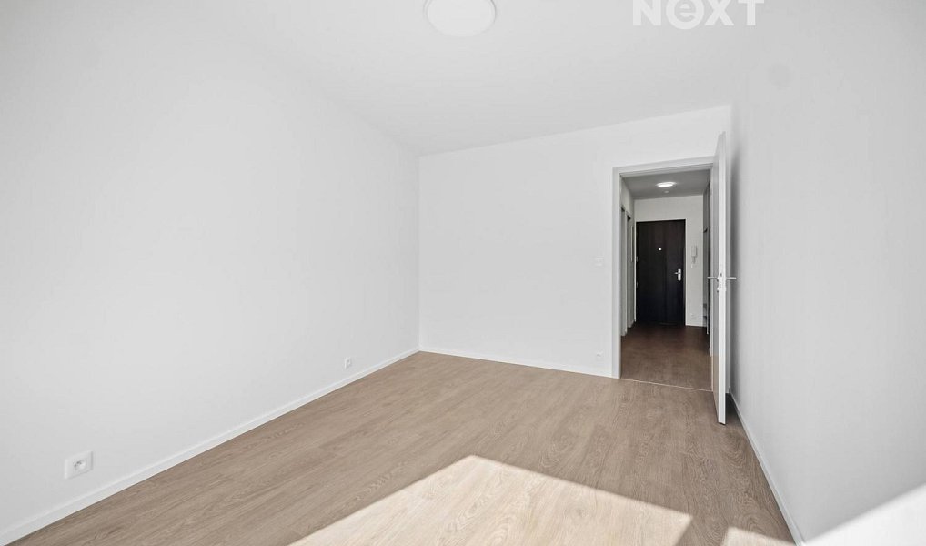 Pronájem bytu 2+kk 62 m², Hradec Králové – náhled fotky 10