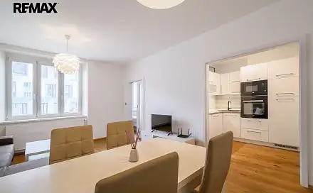 Pronájem bytu 2+kk 44 m²