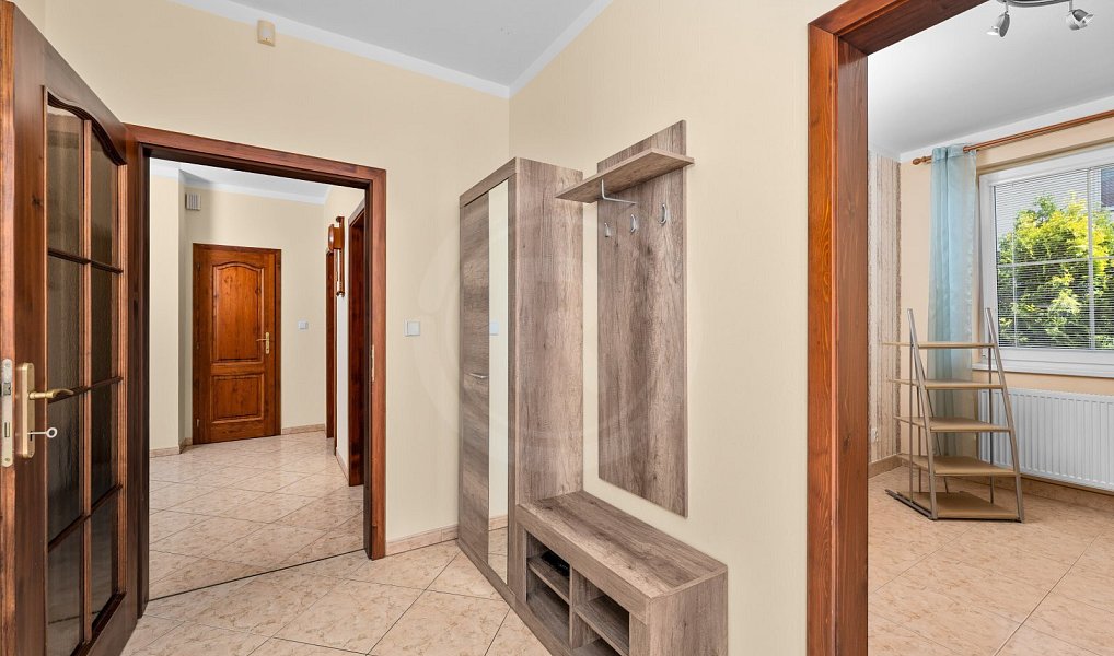 Prodej domu 340 m² s pozemkem 1 147 m², Tábor – náhled fotky 21