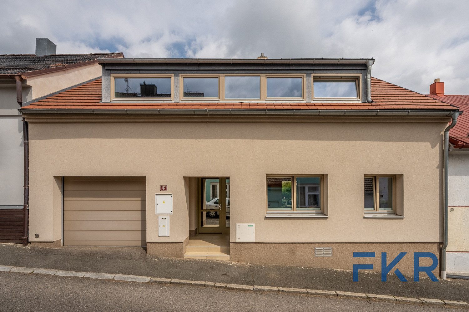 Prodej domu 190 m² s pozemkem 261 m²