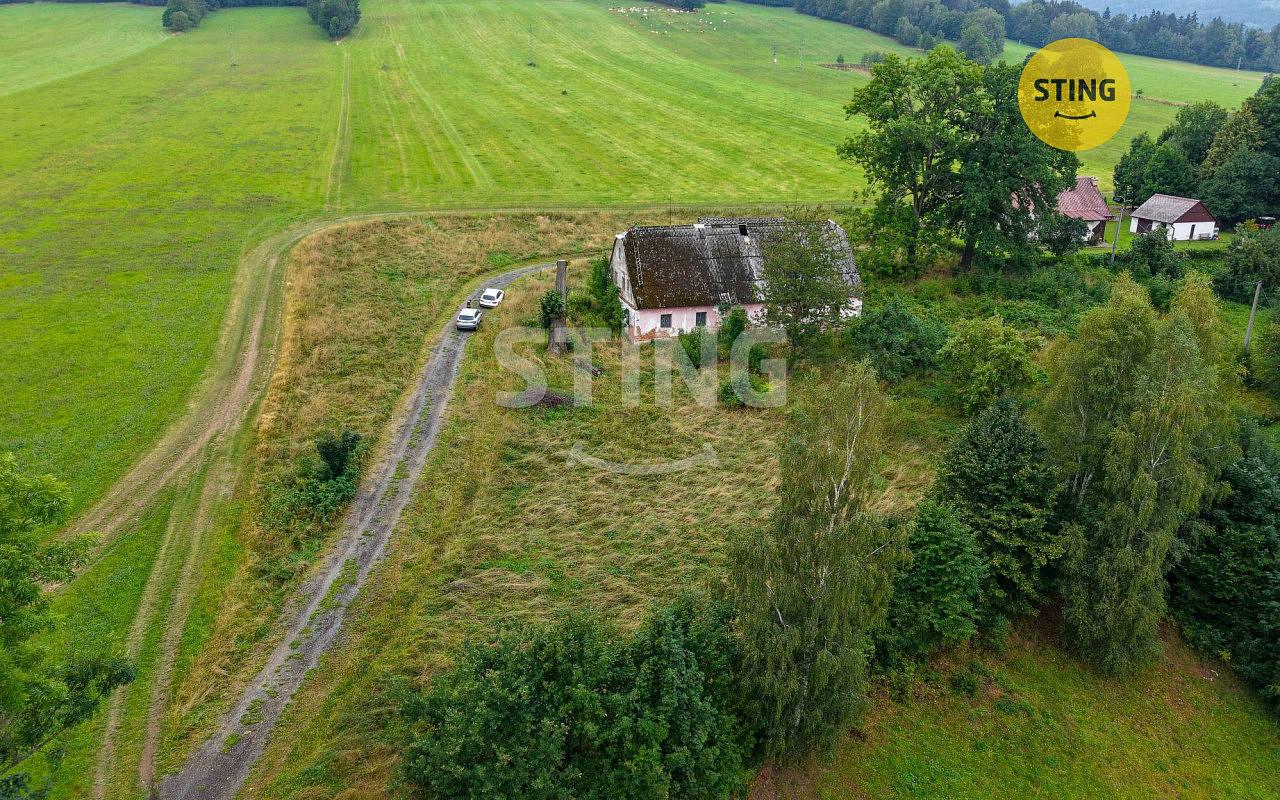 Prodej stavebního pozemku 1 046 m²
