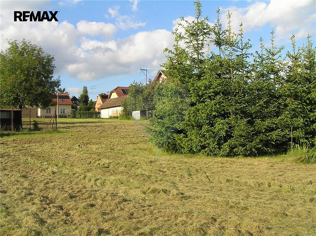 Prodej stavebního pozemku 1 492 m² – fotografie 4