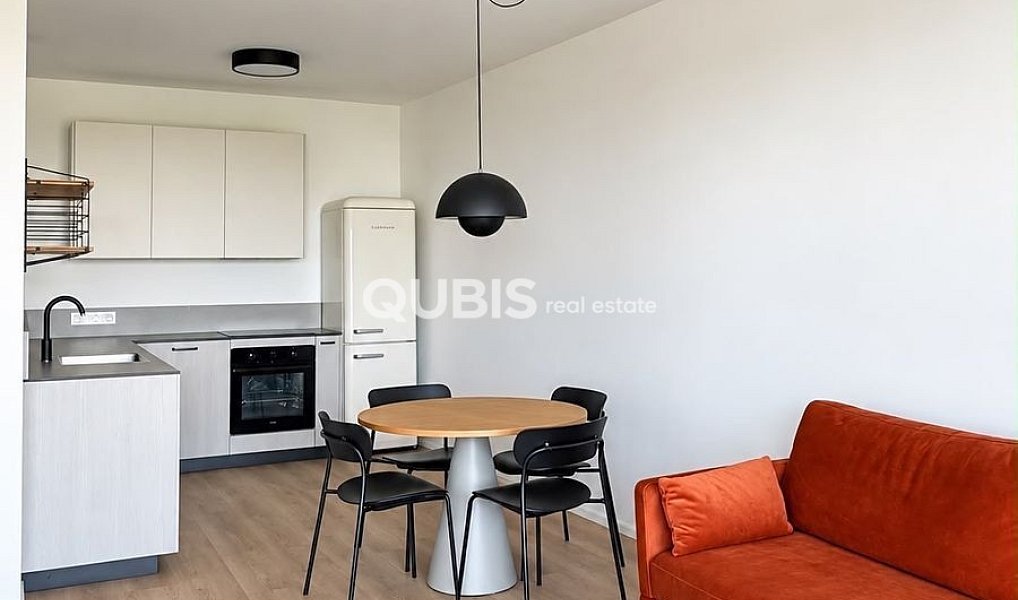 Pronájem bytu 2+kk 75 m², Praha – náhled fotky 2