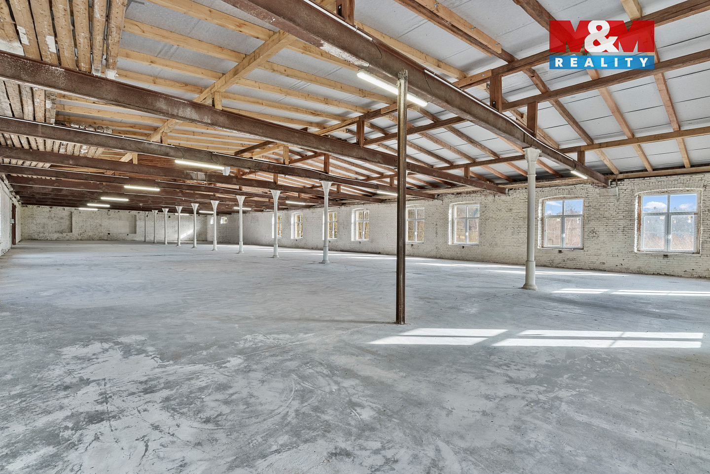 Pronájem výrobních prostor 884 m² — photo 3