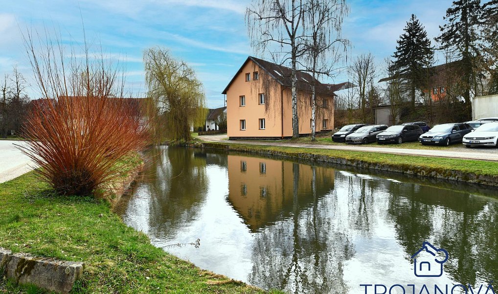 Prodej domu 306 m² s pozemkem 150 m², Petroupim – náhled fotky 8