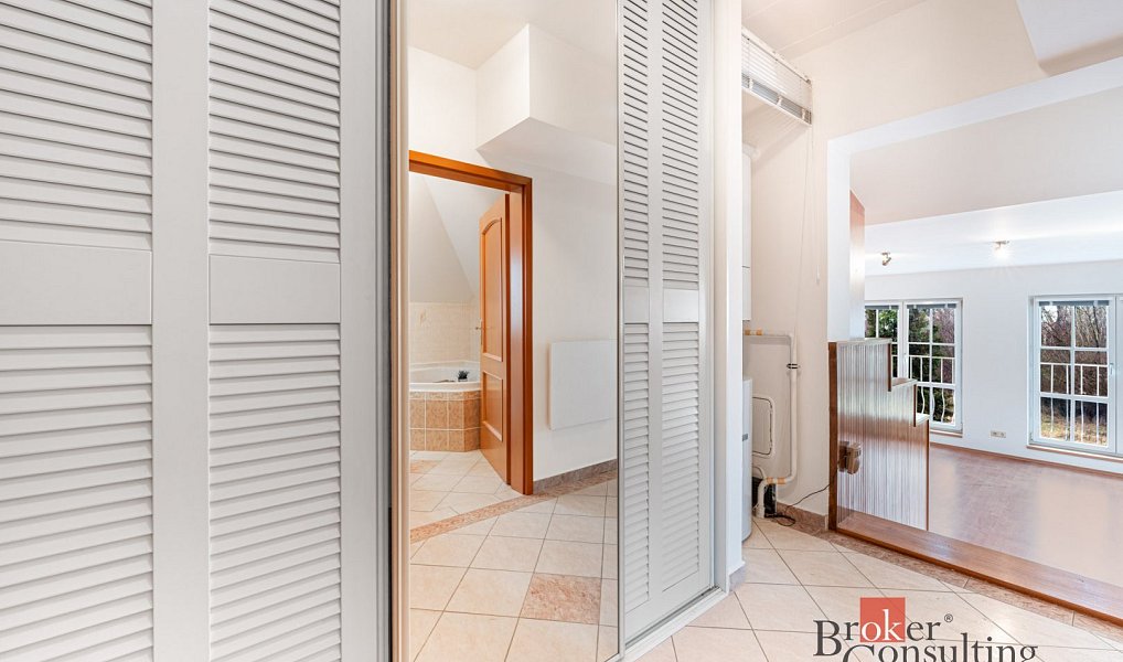 Prodej bytu 4+kk 172 m², Praha – náhled fotky 8