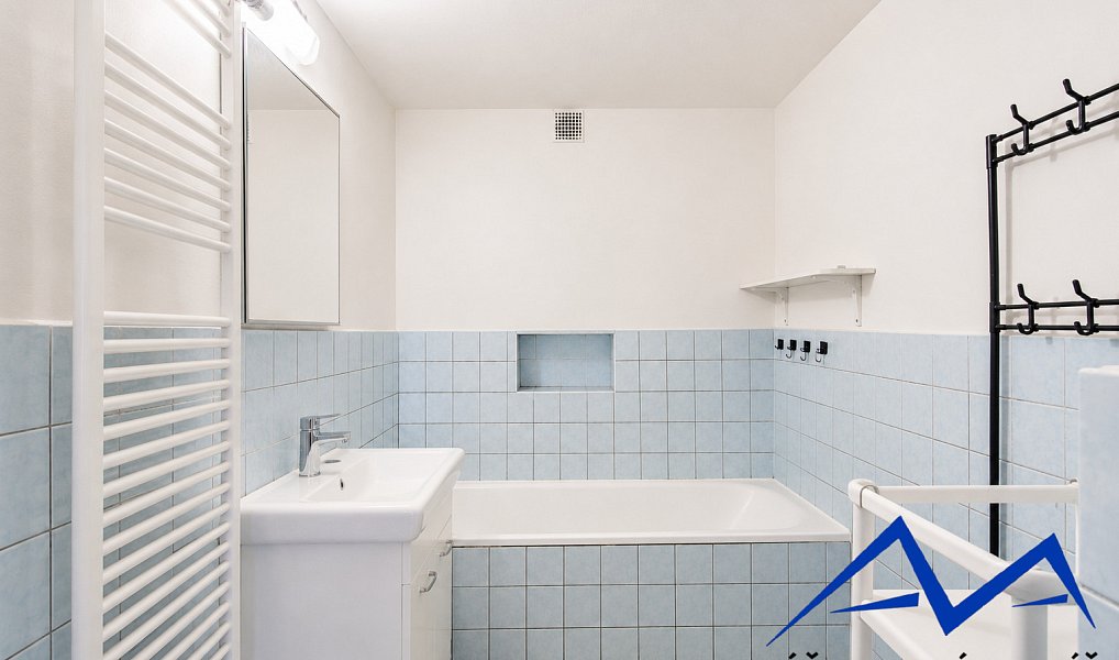 Prodej domu 242 m² s pozemkem 691 m², Bílovec – náhled fotky 8