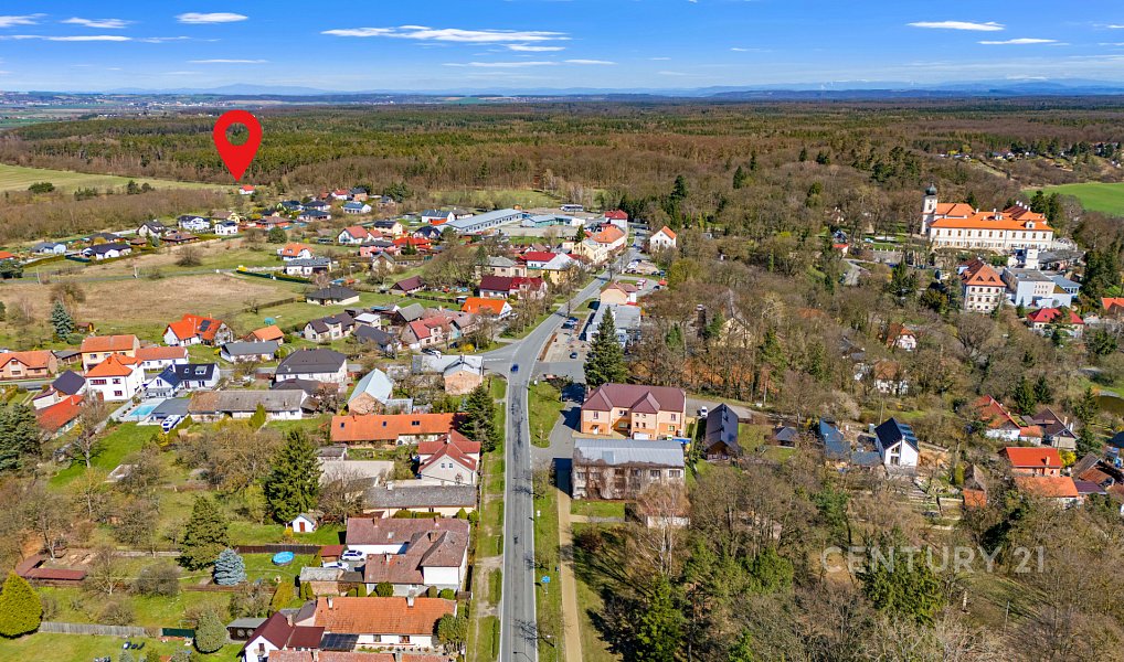 Prodej stavebního pozemku 1 250 m², Loučeň – náhled fotky 10