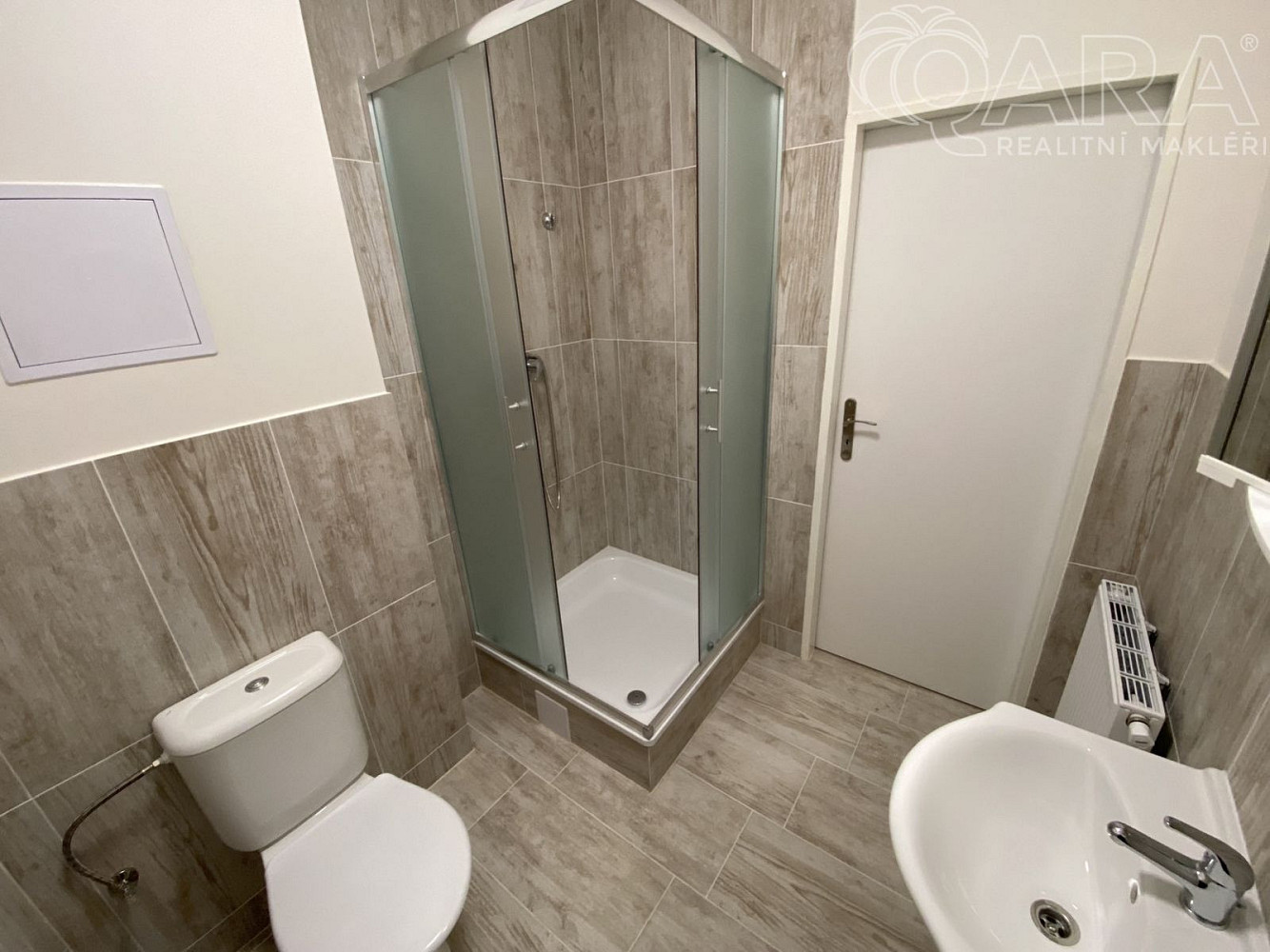 Pronájem bytu 2+kk 57 m² – fotografie 3