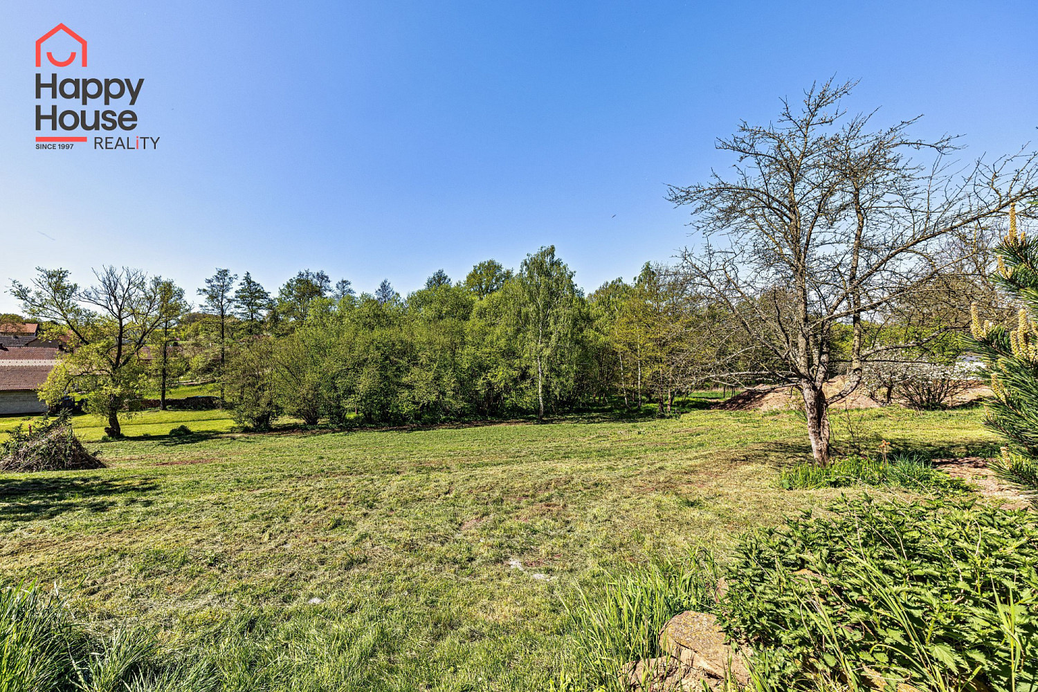 Prodej stavebního pozemku 2 000 m² – fotografie 3