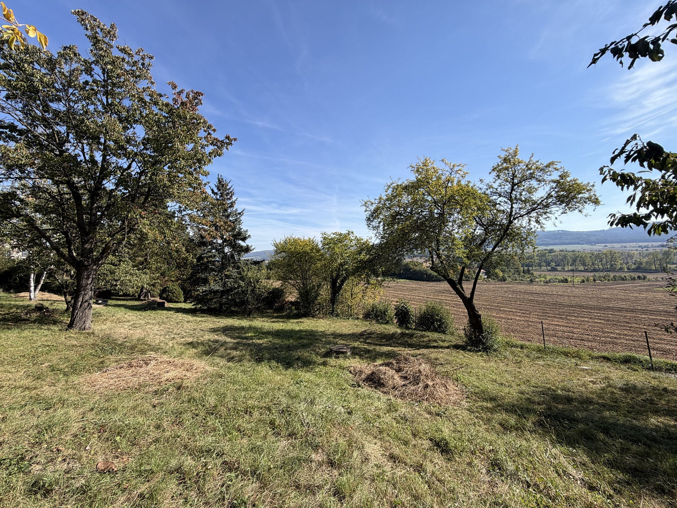 Prodej stavebního pozemku 1 096 m²