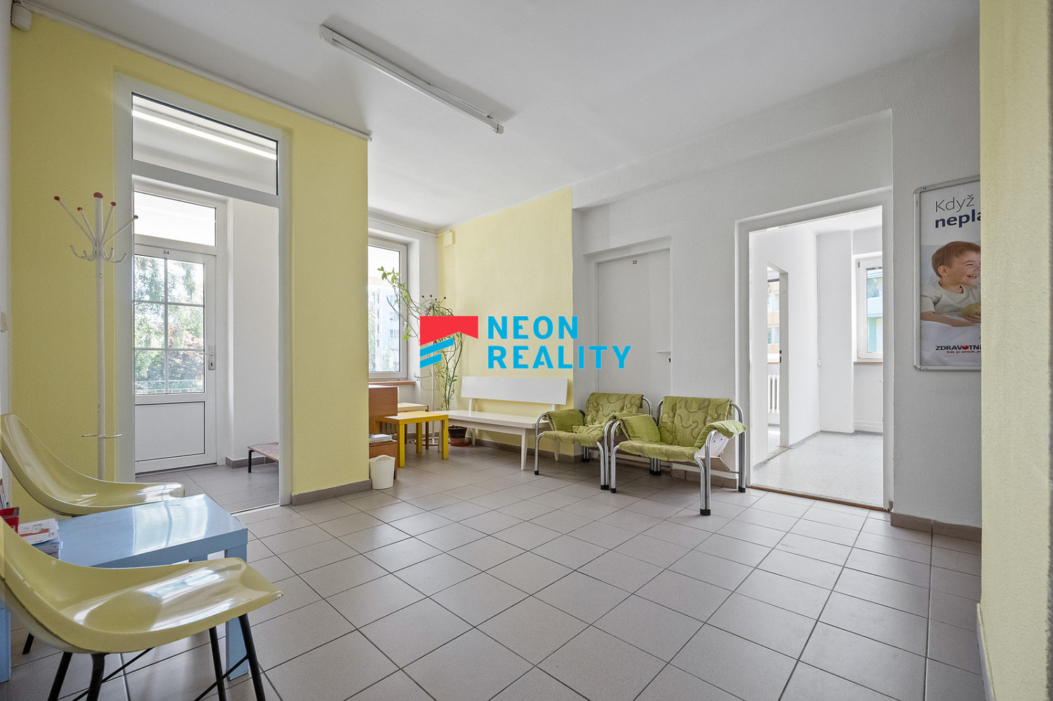 Pronájem komerčního objektu (jiného typu) 34 m² – pohled 3