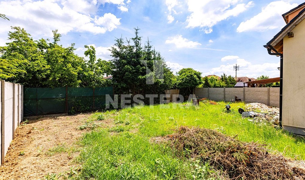 Prodej domu 130 m² s pozemkem 482 m², Jesenice – náhled fotky 23