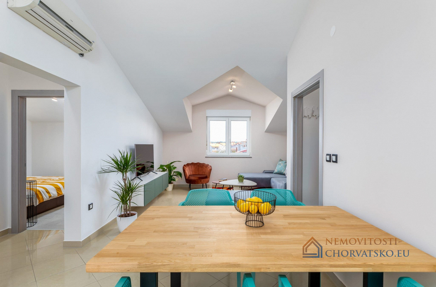 Prodej bytu 2+kk 75 m² – pohled 4