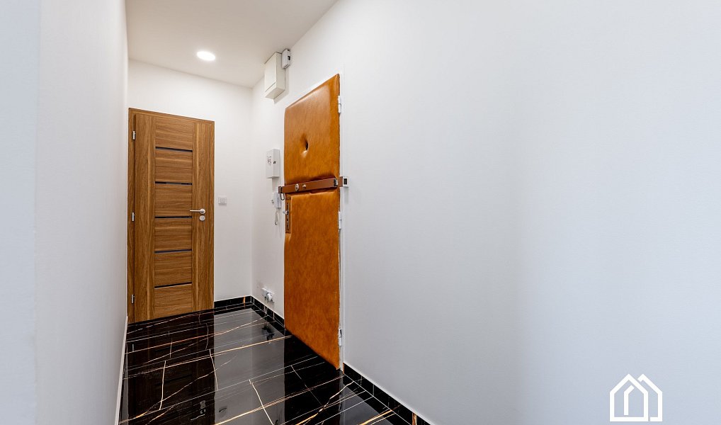 Prodej bytu 2+1 44 m², Praha – náhled fotky 17