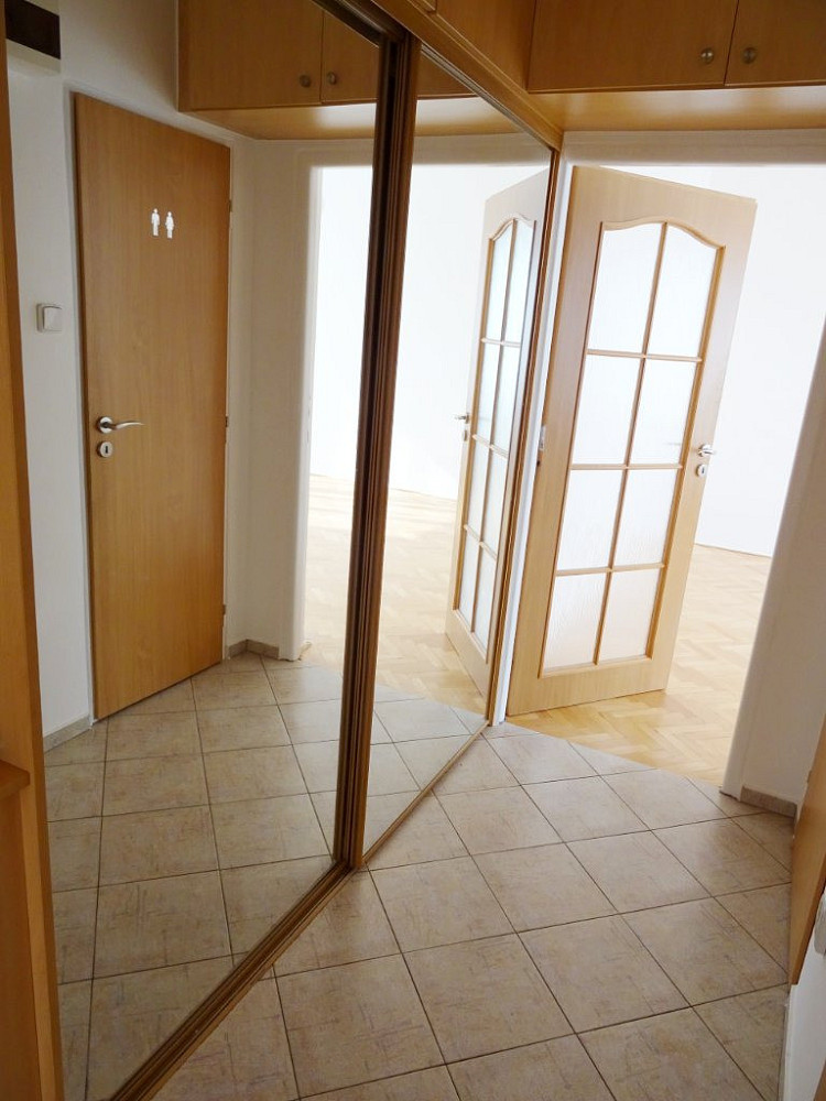 Pronájem bytu 2+1 51 m² – fotografie 3