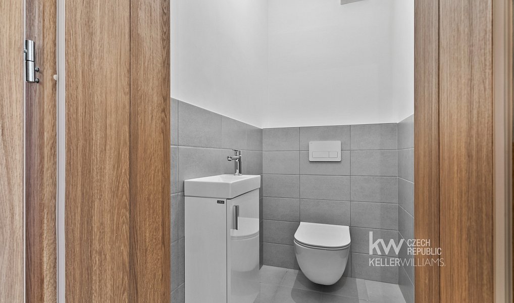 Prodej bytu 4+kk 97 m², Liberec – náhled fotky 16