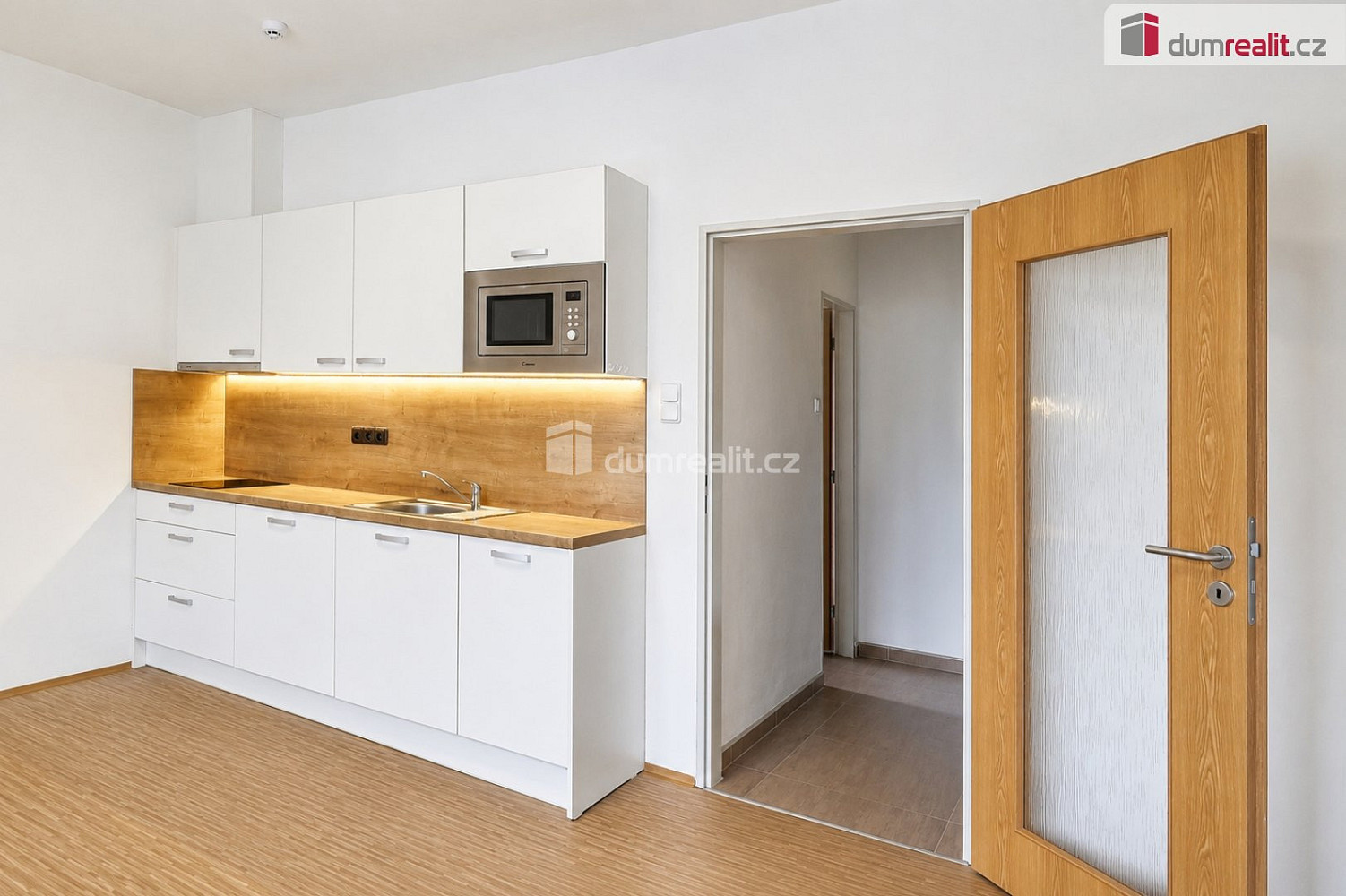 Pronájem bytu 1+kk 30 m²