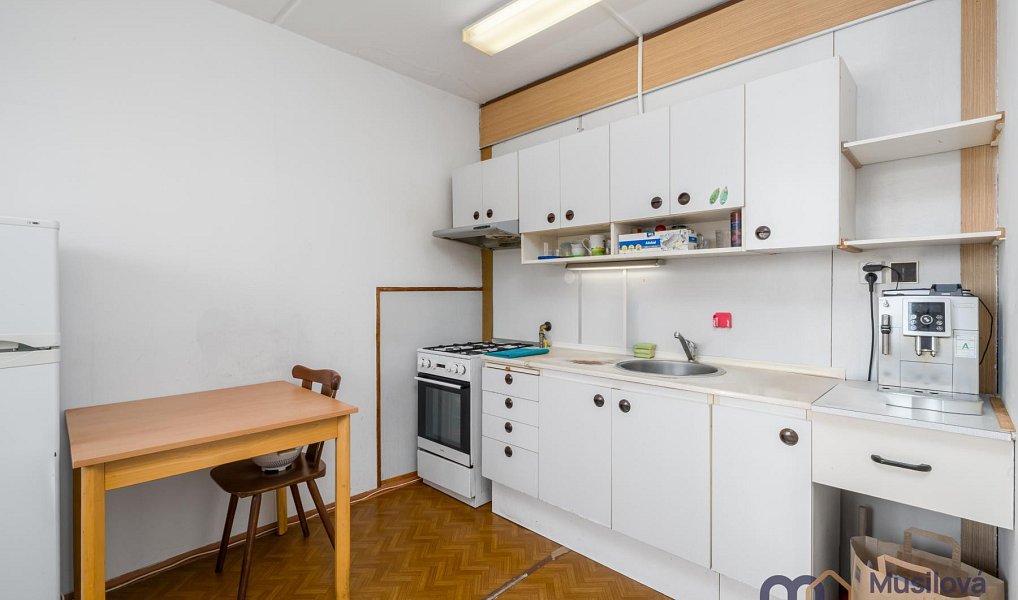 Prodej bytu 3+1 69 m², Teplice – náhled fotky 2