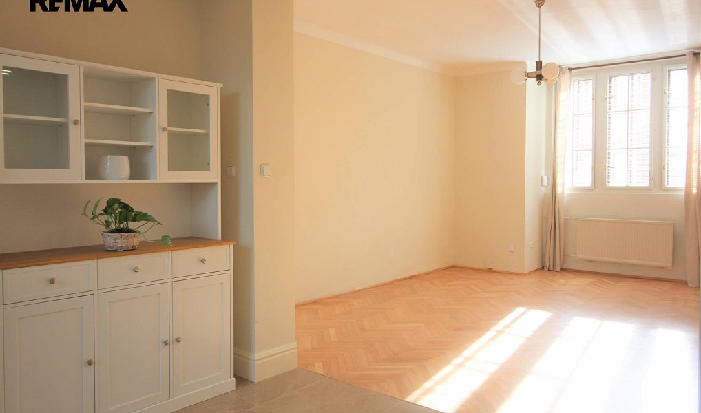 Pronájem domu 200 m² s pozemkem 219 m², Praha – náhled fotky 9