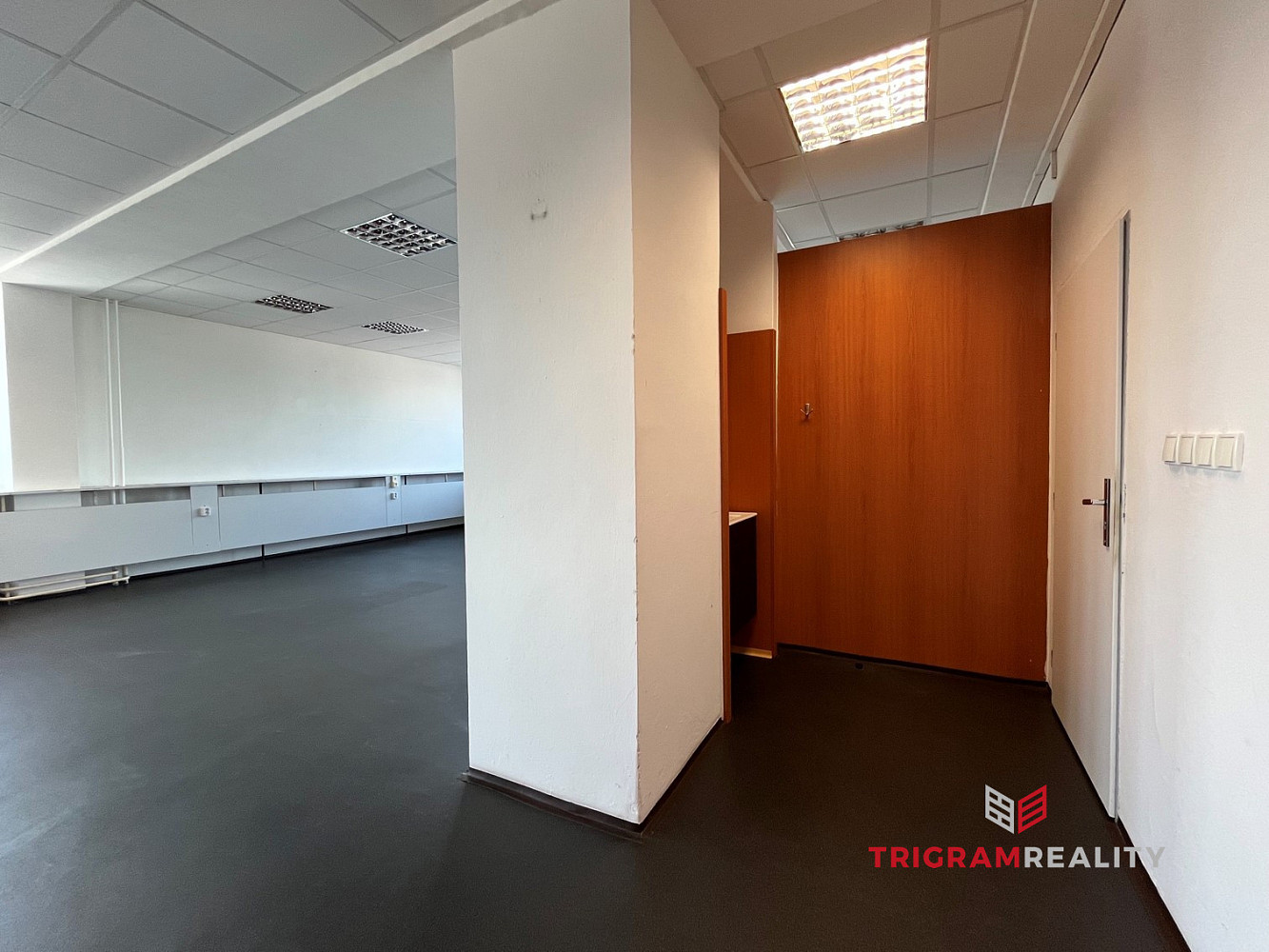 Pronájem kanceláře 113 m² – fotografie 3