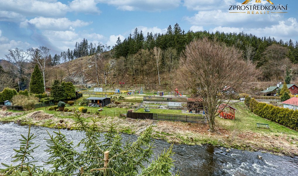 Prodej ubytovacího objektu 1 960 m², Březová – náhled fotky 4