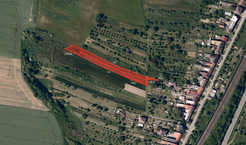 Prodej pole 7 038 m², Spytihněv – náhled fotky 2
