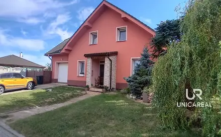 Prodej domu 233 m² s pozemkem 651 m², Božice, okres Znojmo
