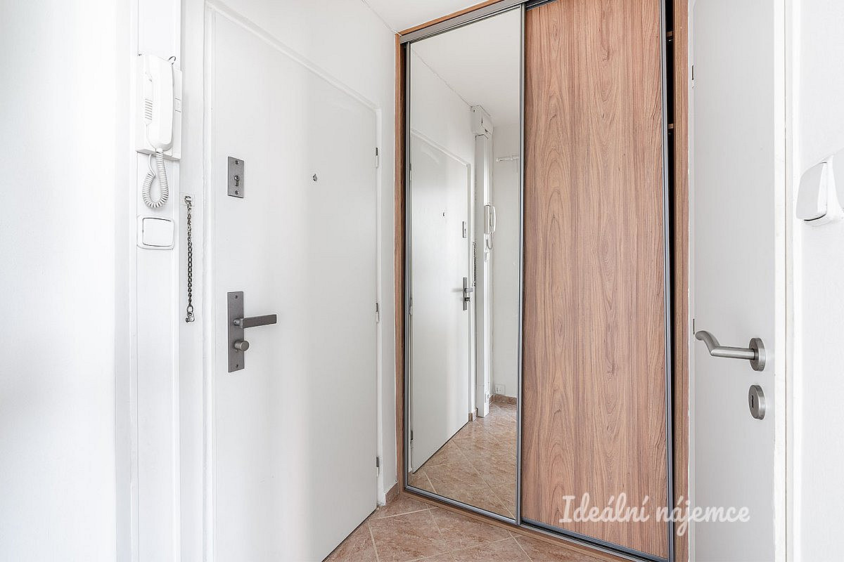 1+1 Apartment in Praha – další