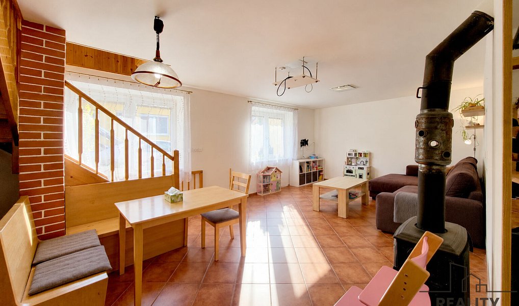 Prodej domu 128 m² s pozemkem 364 m², Hluboké Mašůvky – náhled fotky 2