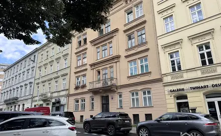 Prodej bytu atypického 114 m², Arbesovo náměstí, Praha 5 - Smíchov