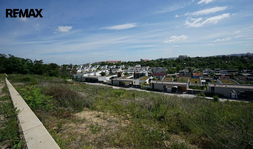 Prodej stavebního pozemku 721 m², Praha – náhled fotky 10