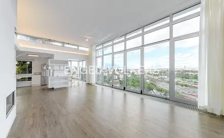 Pronájem bytu 5+kk 190 m², U Dívčích hradů, Praha 5