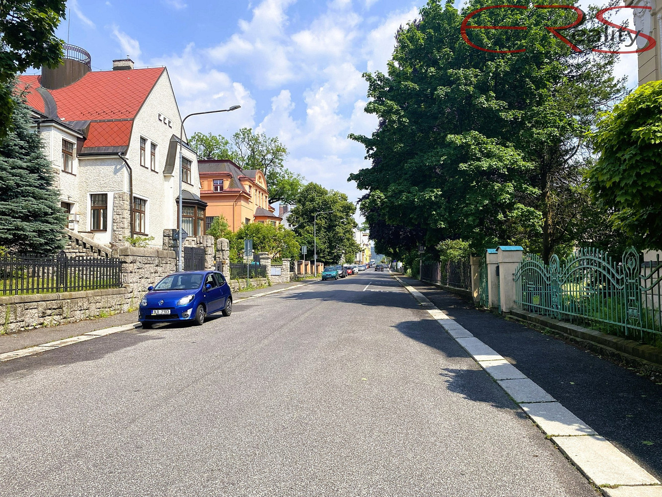 Prodej nájemního domu, činžáku 913 m²
