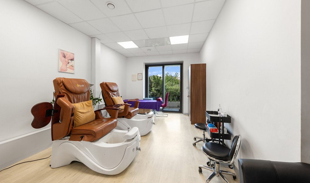 Prodej domu 340 m² s pozemkem 450 m², Jesenice – náhled fotky 16