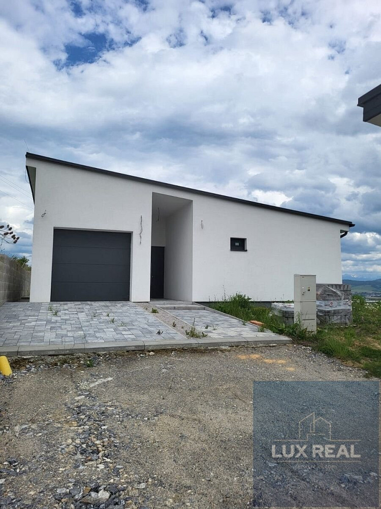 Prodej domu 206 m² s pozemkem 578 m²