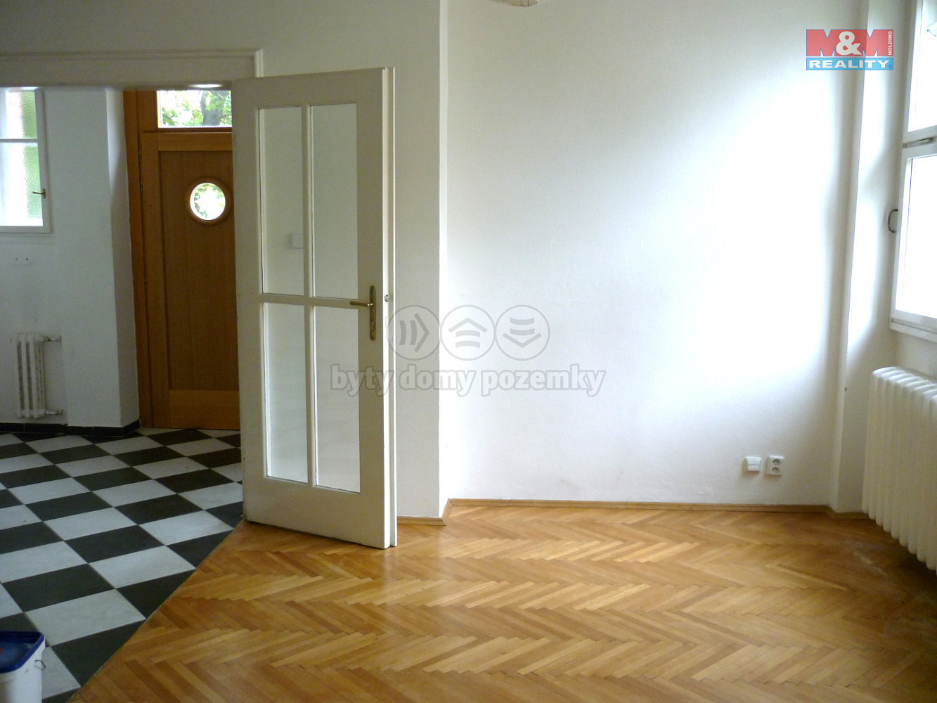 Pronájem domu 350 m² s pozemkem 750 m² — photo 2