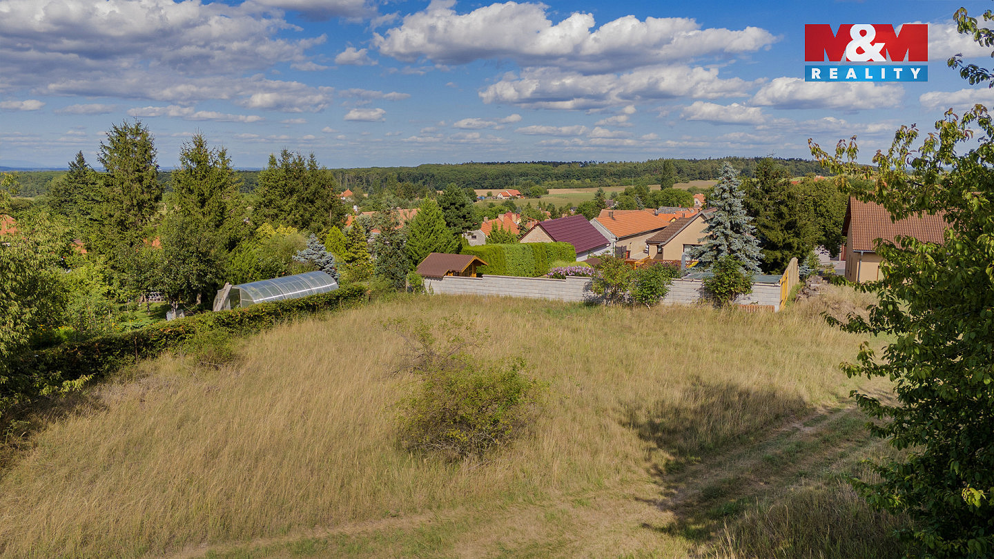 Prodej stavebního pozemku 637 m² — photo 2