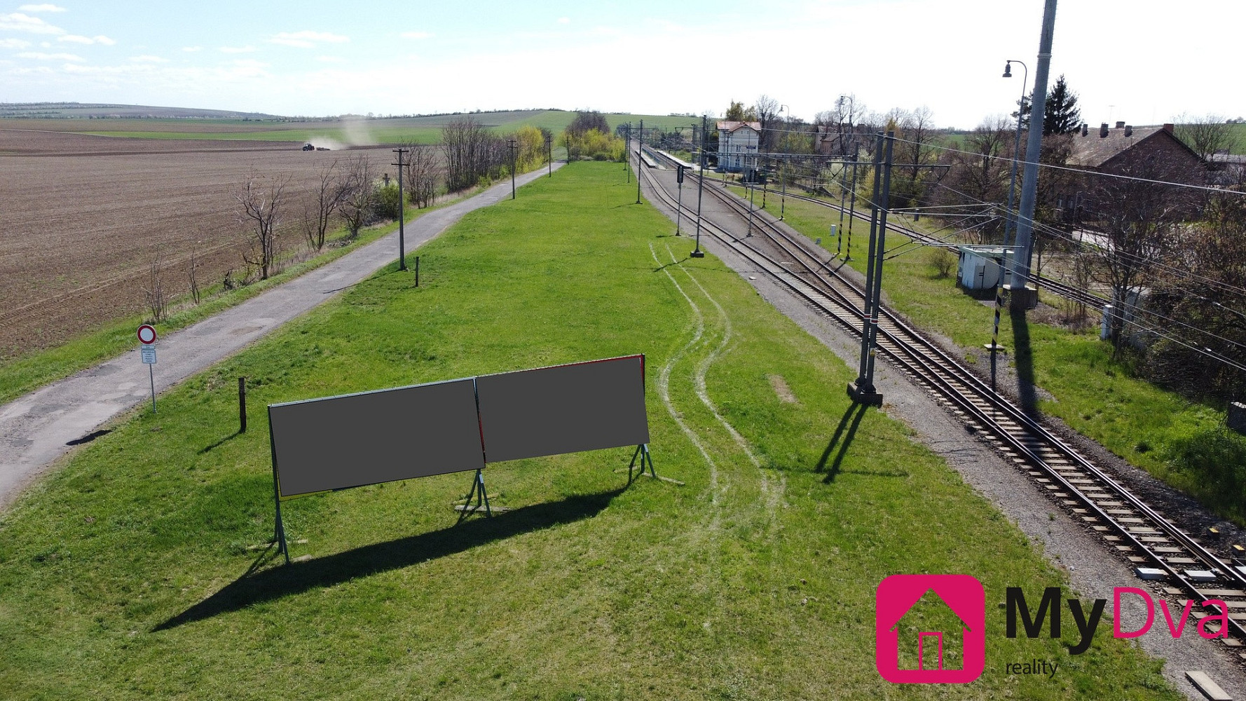 Prodej komerčního pozemku 3 425 m² – fotografie 3