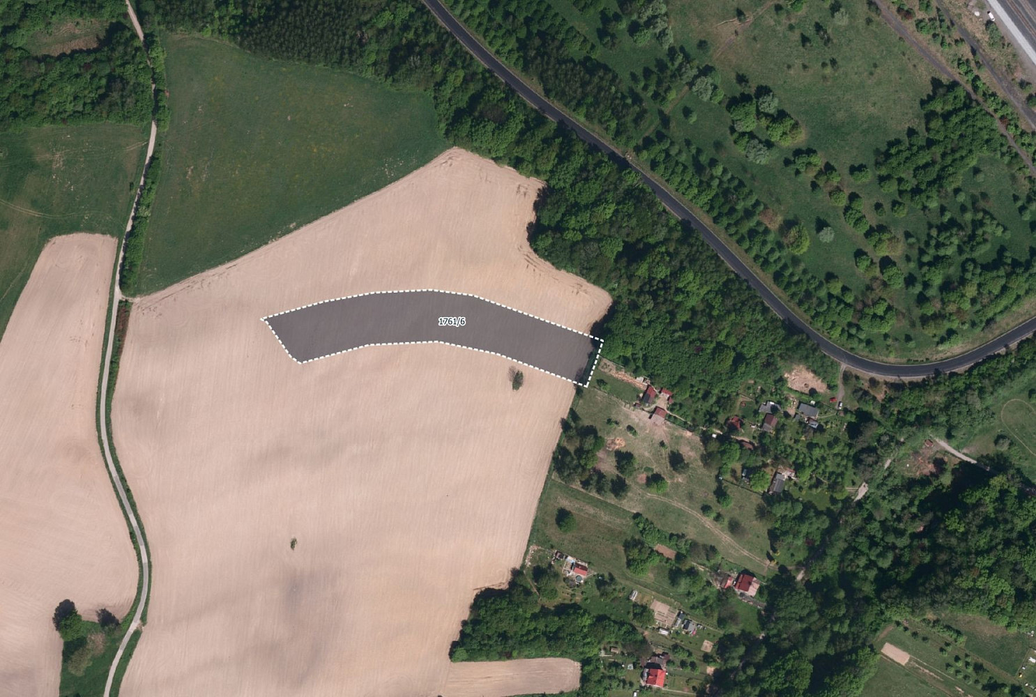 Prodej pole 7 016 m²
