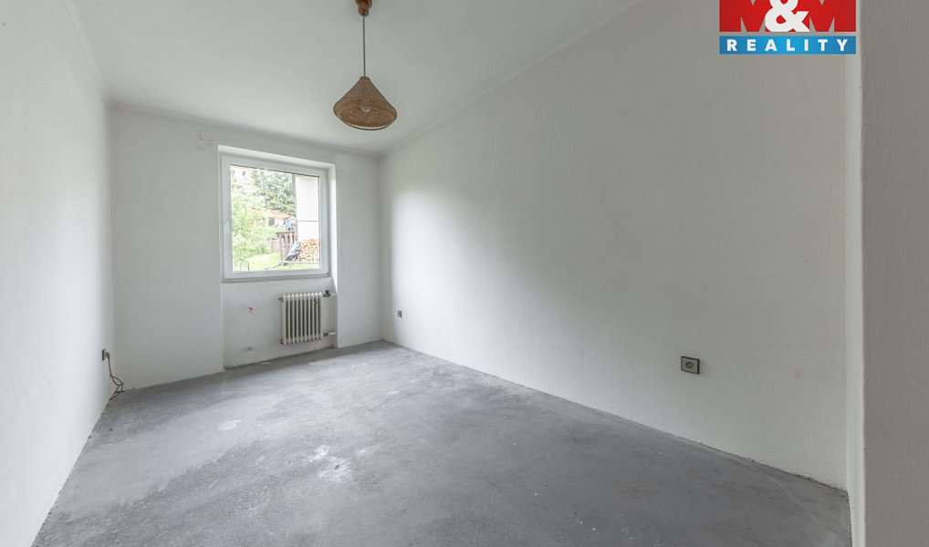 Prodej domu 270 m² s pozemkem 449 m², Benešov u Semil – náhled fotky 10