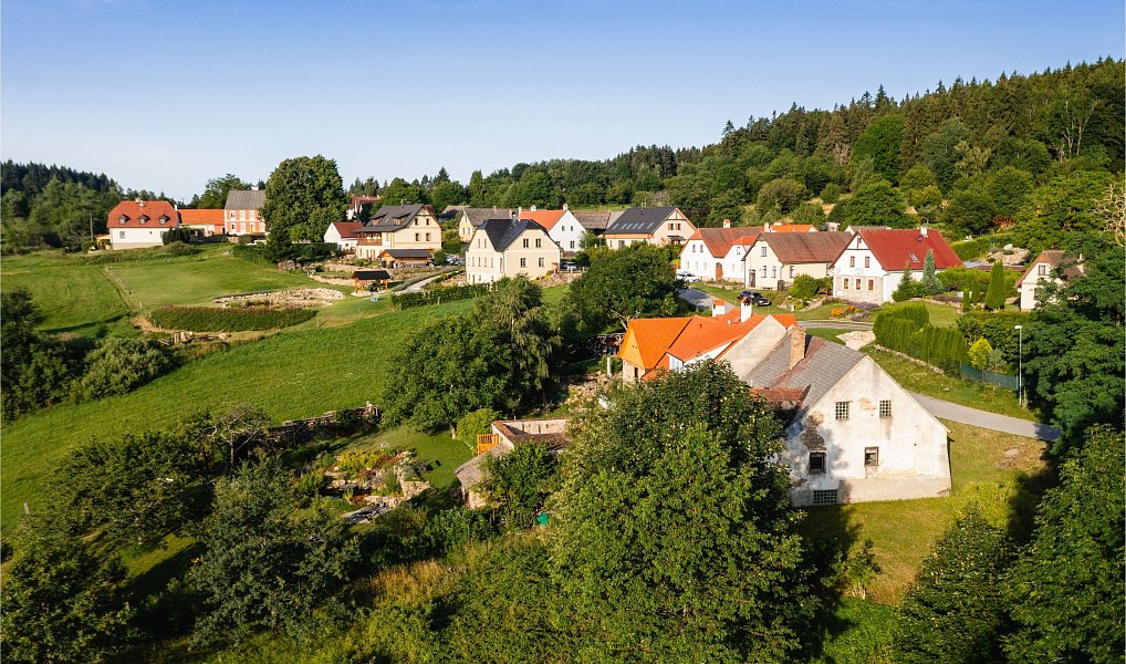 Prodej chalupy 259 m², Horní Stropnice – náhled fotky 3