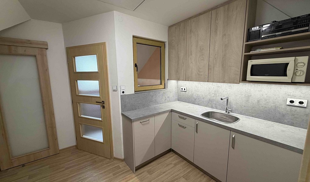 Prodej domu 220 m² s pozemkem 100 m², Jihlava – náhled fotky 14