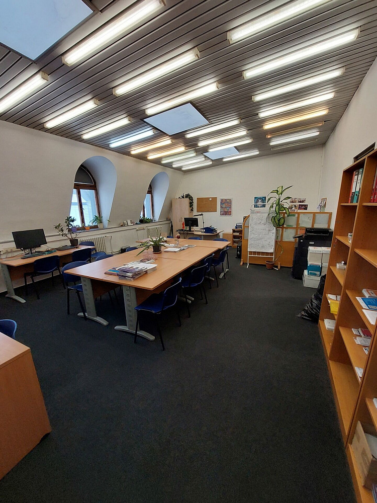 Pronájem kanceláře 212 m² – pohled 3