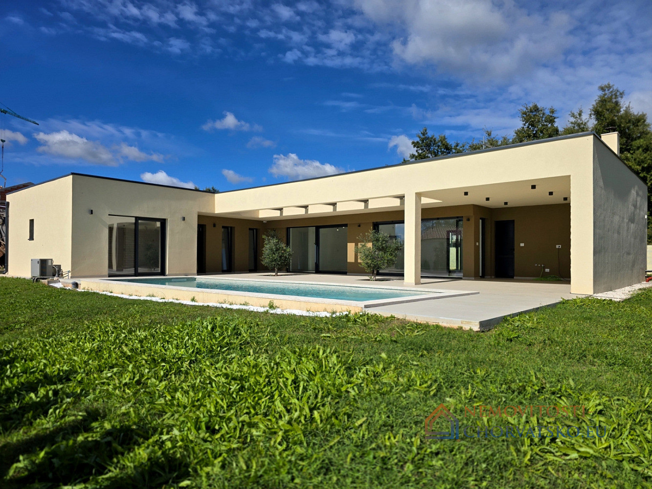 Prodej domu 170 m² s pozemkem 792 m² - Aanzicht 3
