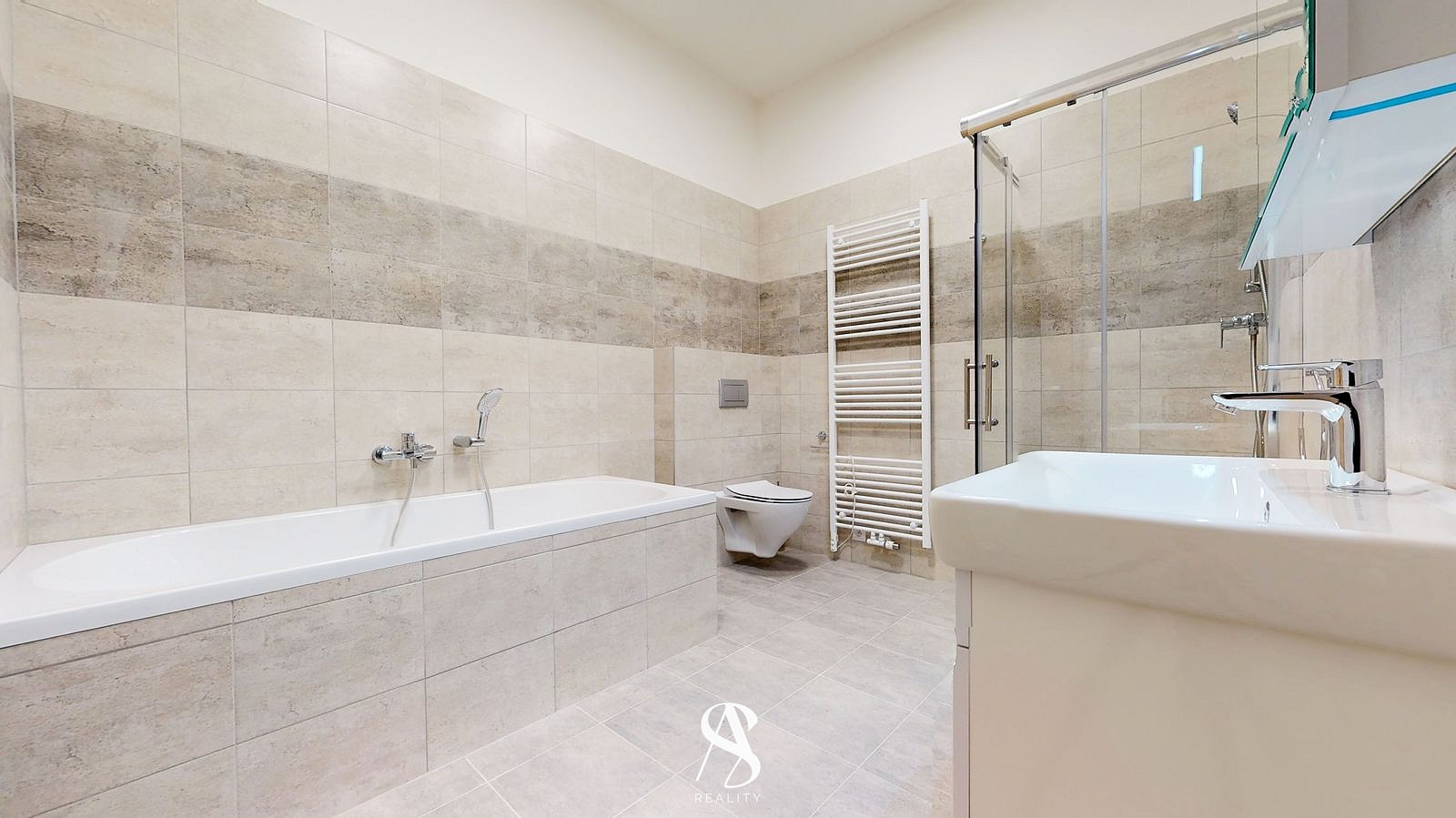 Pronájem bytu 3+kk 83 m² – fotografie 3