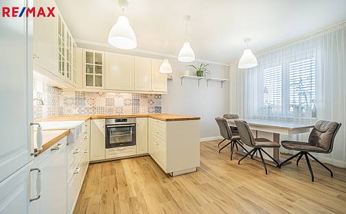 Prodej domu 135 m² s pozemkem 213 m², Jeronýmova, Kladno - Kročehlavy